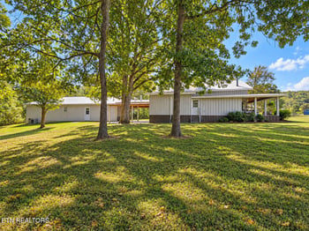 2225 Winona Rd, Huntsville, TN 37756