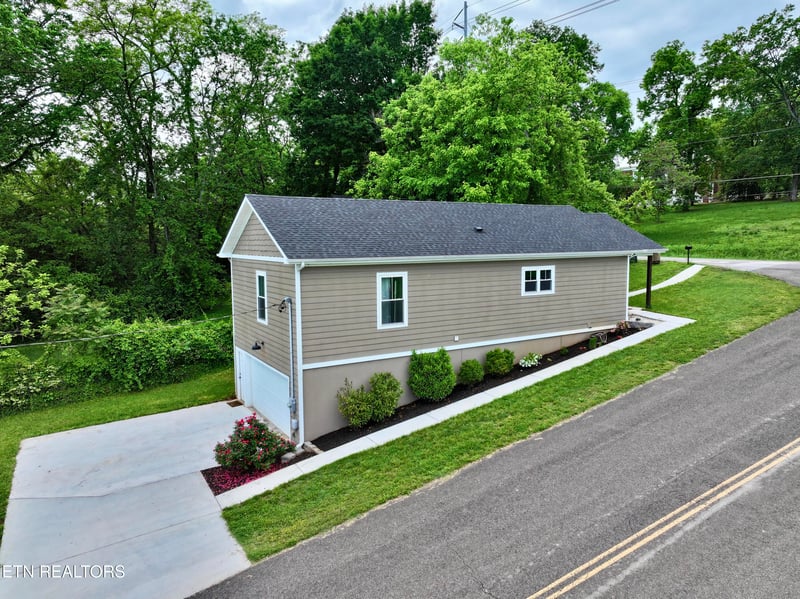 2226 Riverside Dr, Knoxville, TN 37915
