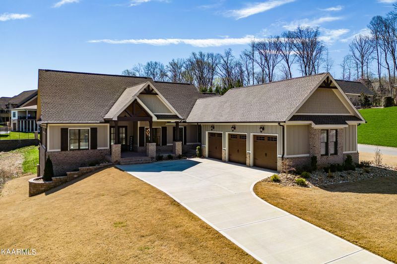2227 Viewcrest Ln, Knoxville, TN 37932