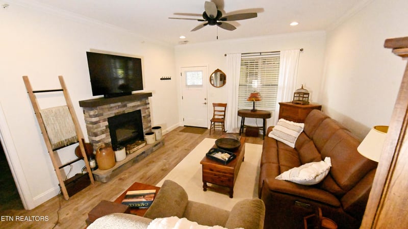 223 Bishops Cap #105, Townsend, TN 37882