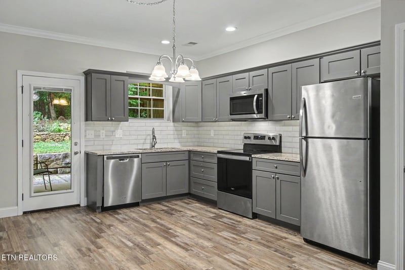 223 Bishops Cap Cir #102, Townsend, TN 37882