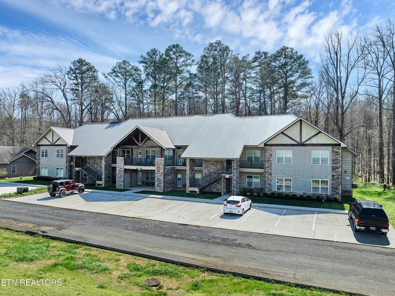 223 Bishops Cap Cir #106, Townsend, TN 37882