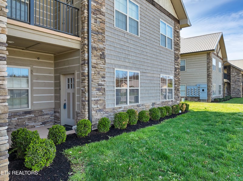 223 Bishops Cap Cir #106, Townsend, TN 37882