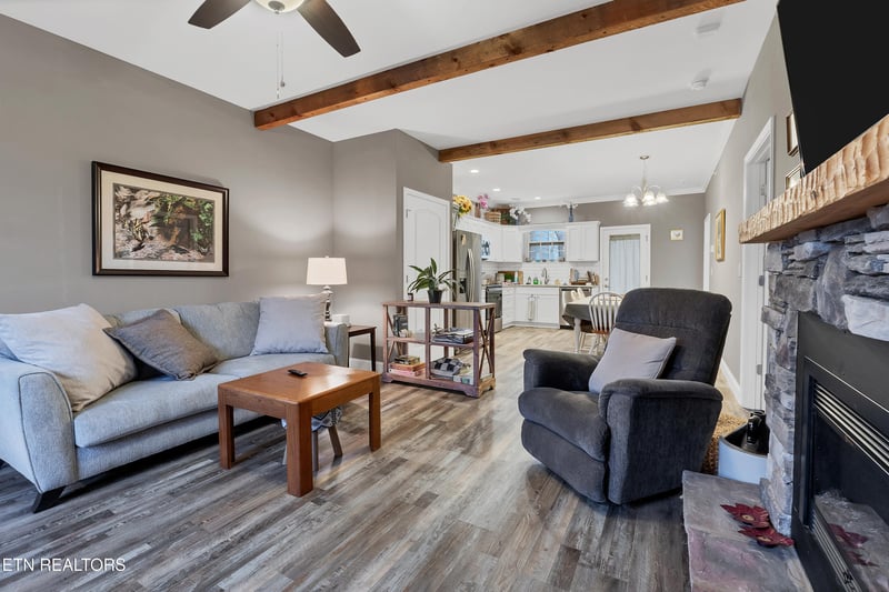 223 Bishops Cap Cir #106, Townsend, TN 37882