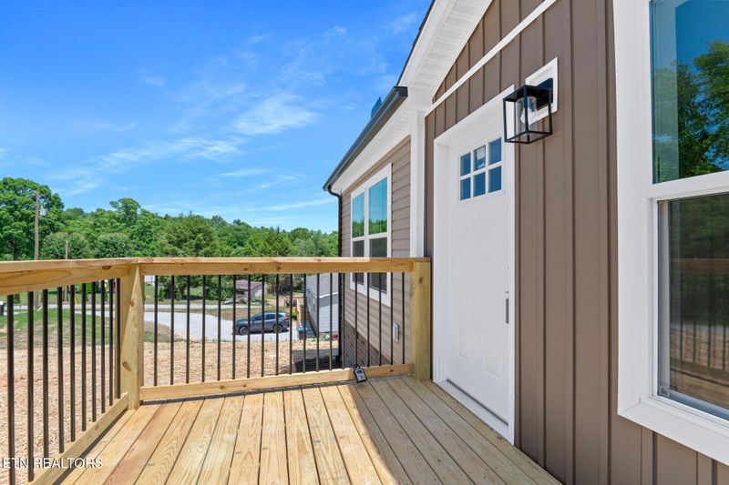 223 Bostie Maire Ln, Clinton, TN 37716