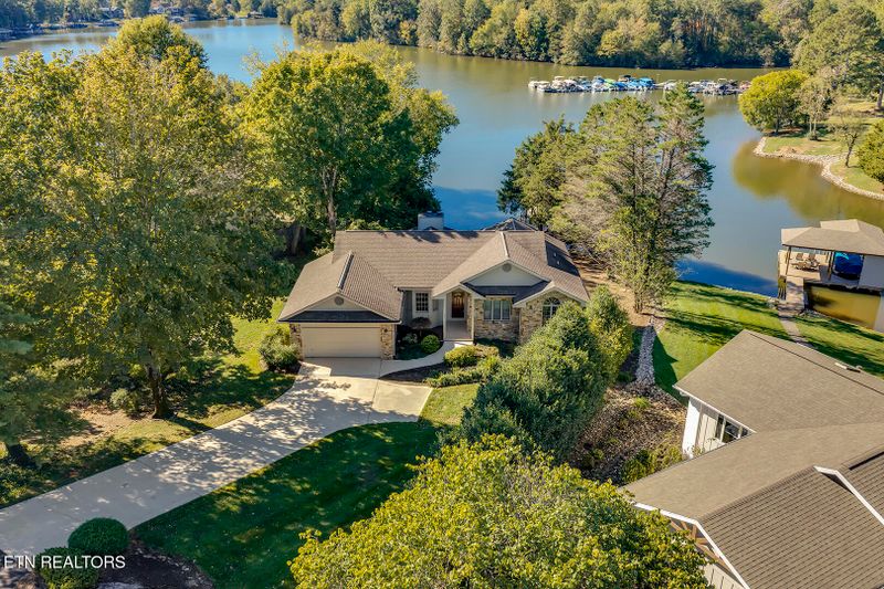 223 Chatuga Way, Loudon, TN 37774