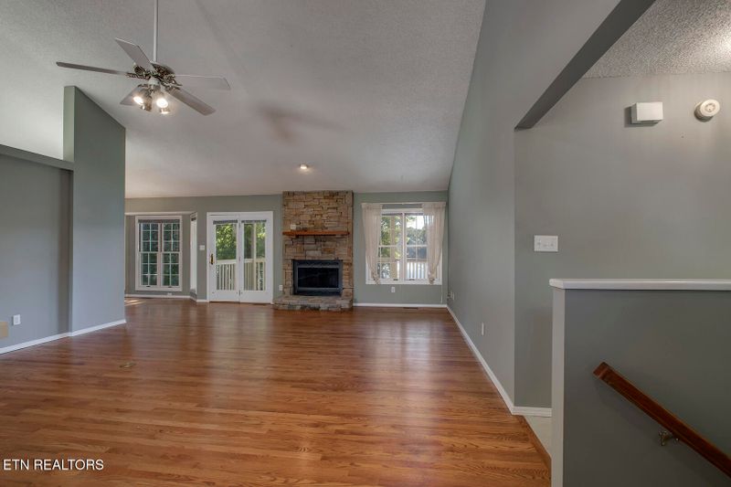 223 Chatuga Way, Loudon, TN 37774