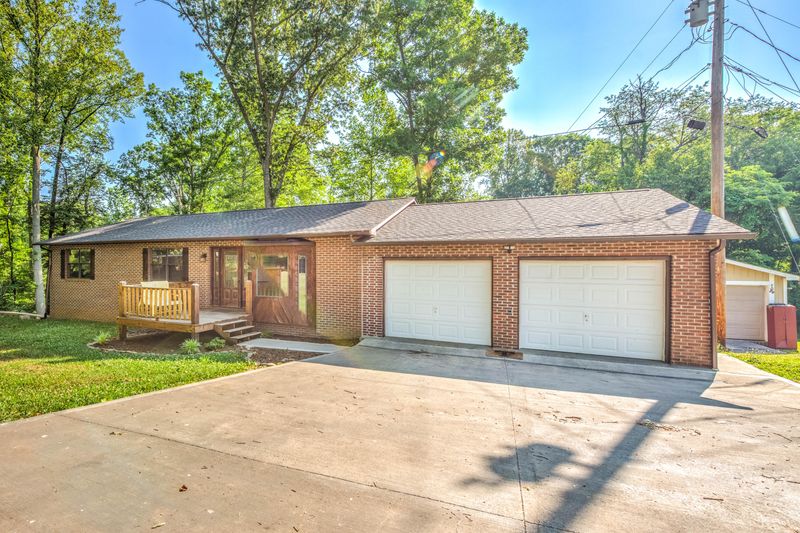 223 Old Mill Rd, Wartburg, TN 37887