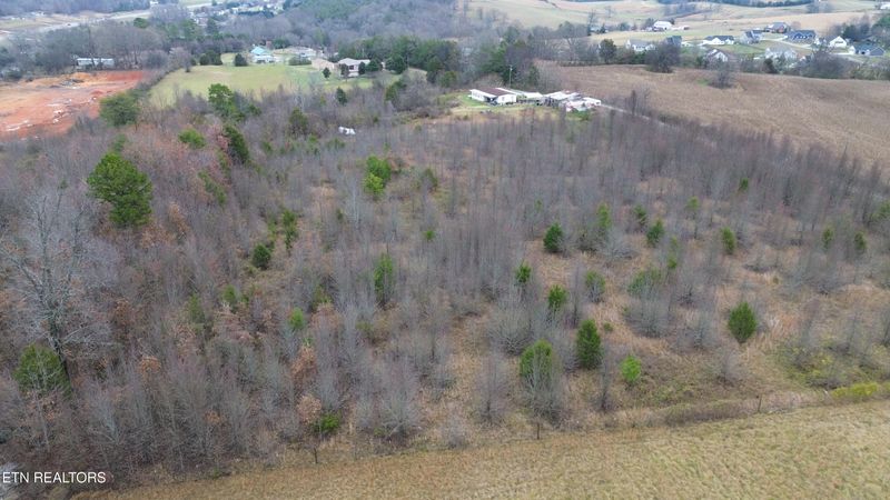 223 S Springview Rd, Maryville, TN 37801