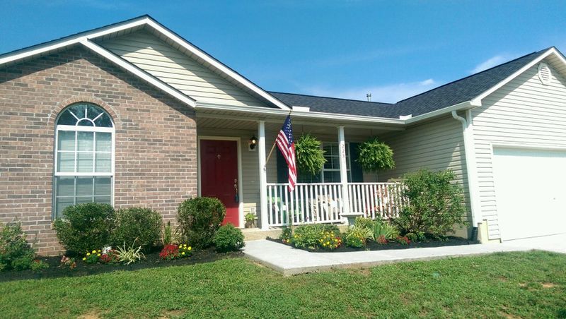 2231 Cripple Oak Ln, Powell, TN 37849