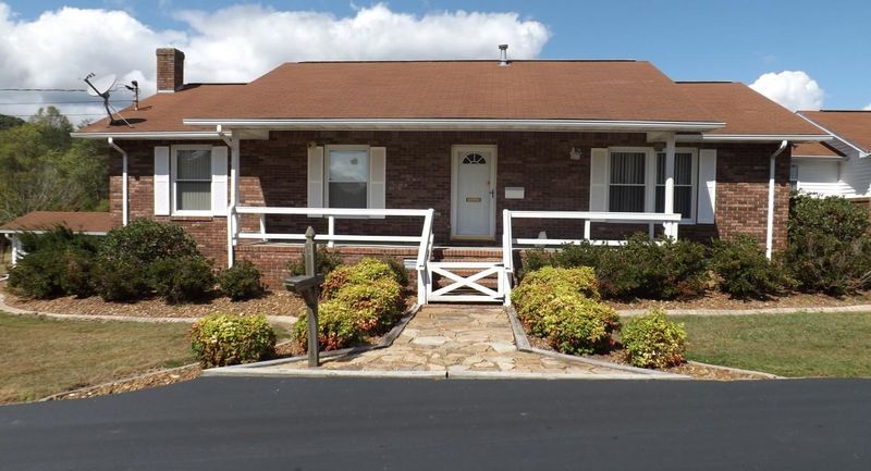 2231 Leffle Webb Rd, Crossville, TN 38572