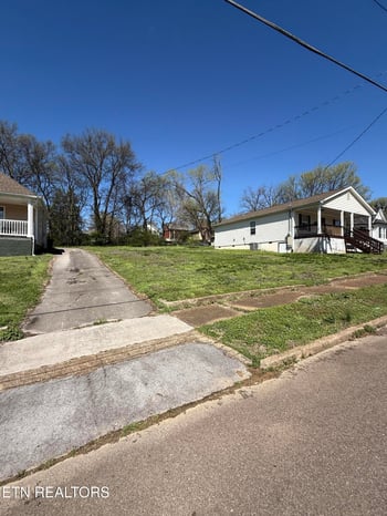 2231 Virginia Ave, Knoxville, TN 37921