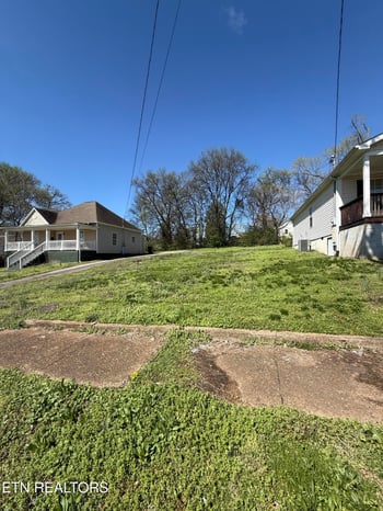 2231 Virginia Ave, Knoxville, TN 37921