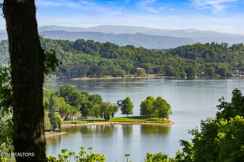 2232 Lakefront Dr, Knoxville, TN 37922