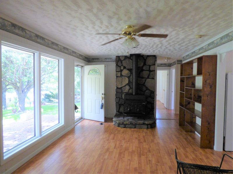2233 Henderson Springs Rd, Pigeon Forge, TN 37863