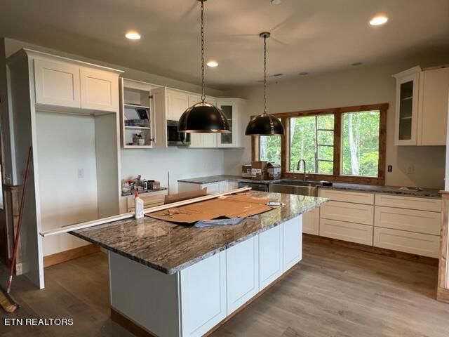 2235 Bluff Mountain Rd, Sevierville, TN 37876