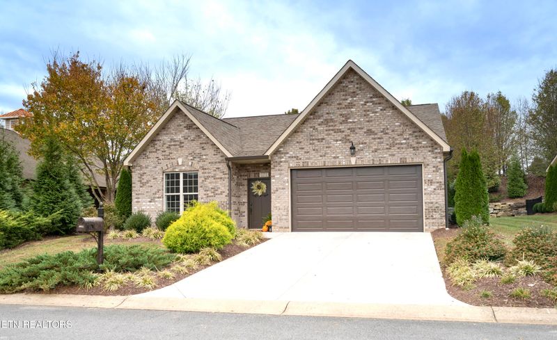 2238 Boulder Crest Ln, Sevierville, TN 37876