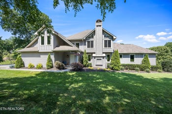 2238 Fallen Oaks Dr, Knoxville, TN 37932