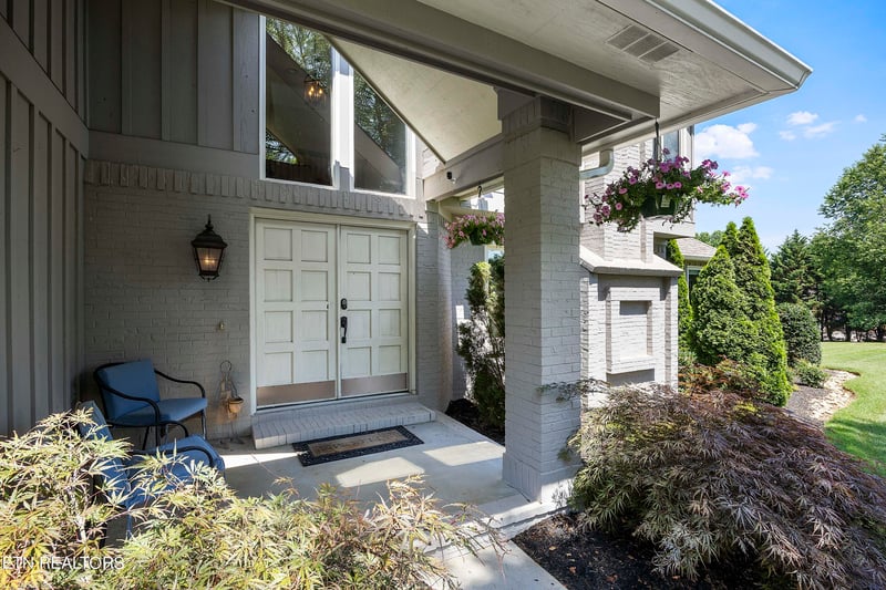 2238 Fallen Oaks Dr, Knoxville, TN 37932