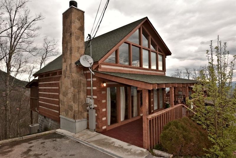 2238 Windswept View Way, Sevierville, TN 37876