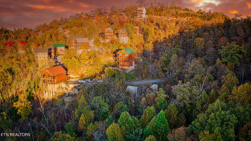 2239 Fox Berry Way, Sevierville, TN 37876