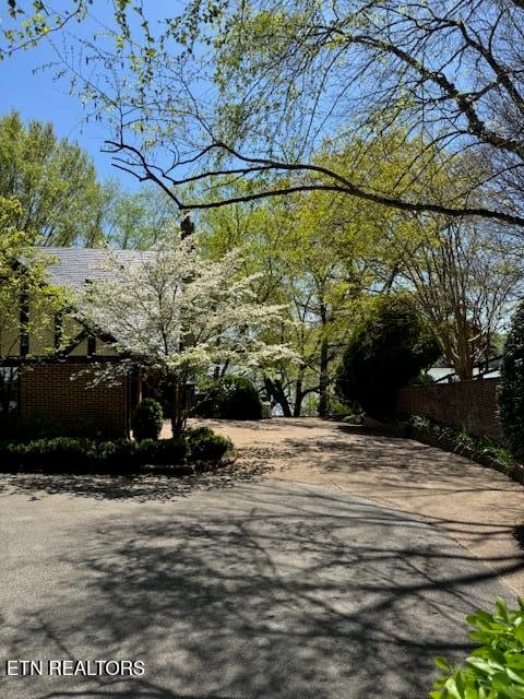 2239 Lake Ln, Knoxville, TN 37919