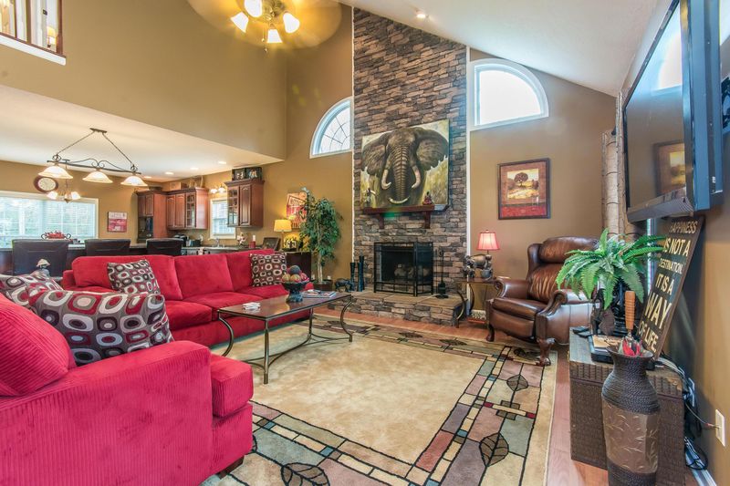 224 Braden Ct, Clinton, TN 37716