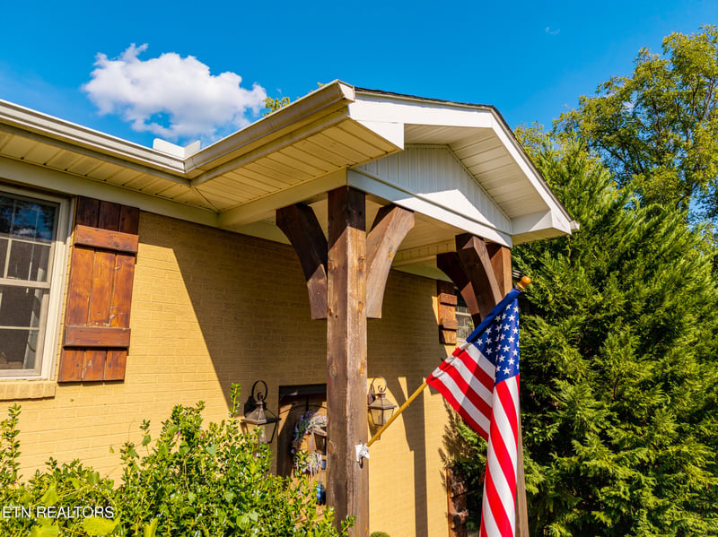 224 Cedar Crest Ln, Friendsville, TN 37737