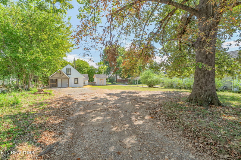 224 E Burwell Ave, Knoxville, TN 37917