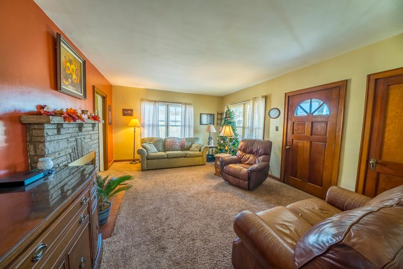 224 Hiway Dr, Clinton, TN 37716