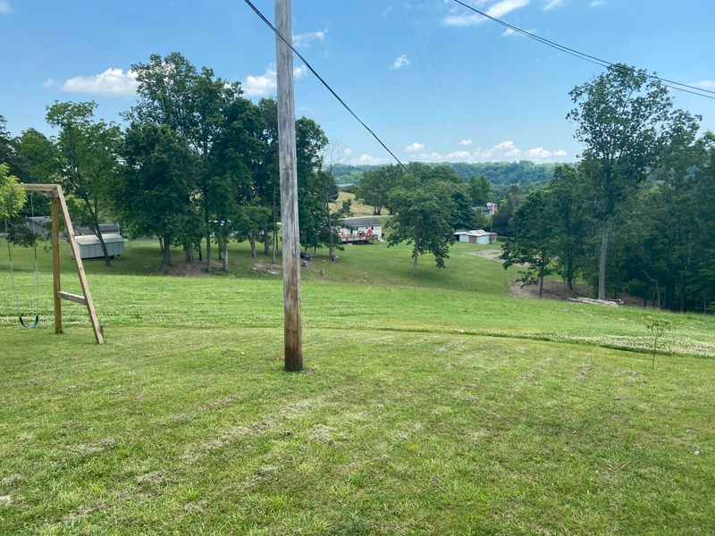 224 Longmire Ln, Lafollette, TN 37766