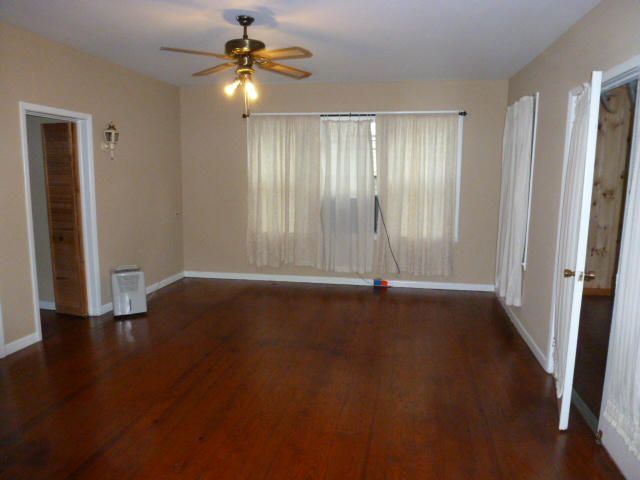 224 Lovers Ln, Townsend, TN 37882