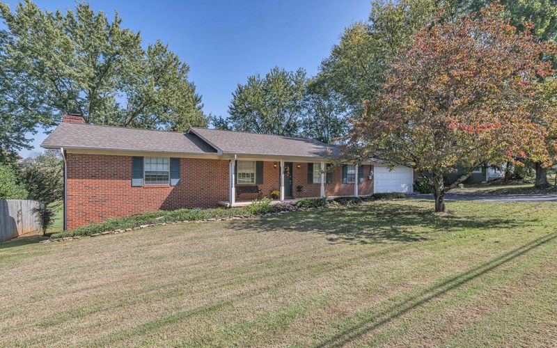 224 Mcfee Rd, Knoxville, TN 37934