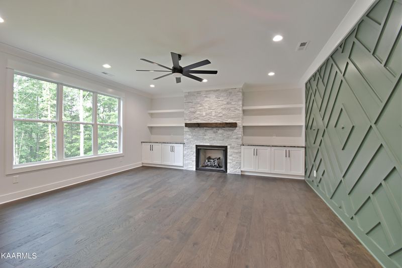 224 Nicoma Dr, Loudon, TN 37774