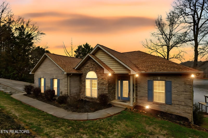 224 Northshore Dr, Greenback, TN 37742