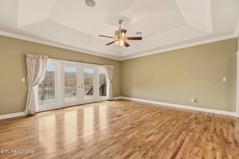 224 Northshore Dr, Greenback, TN 37742