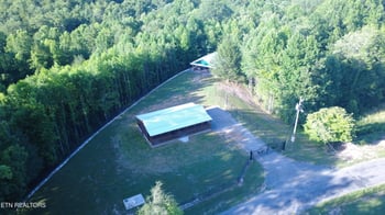 2240 Mt Pleasant Rd, Vonore, TN 37885