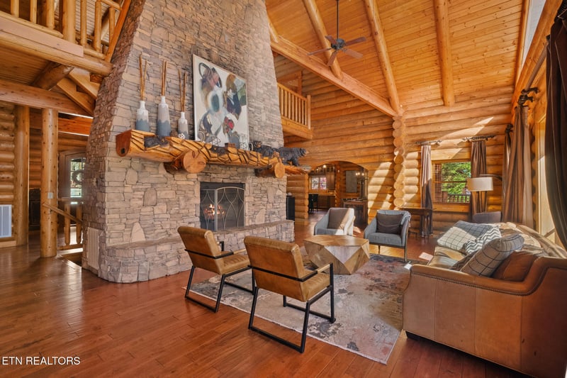 2241 Legend Dr, Sevierville, TN 37876