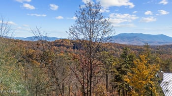 2241 Legend Dr, Sevierville, TN 37876