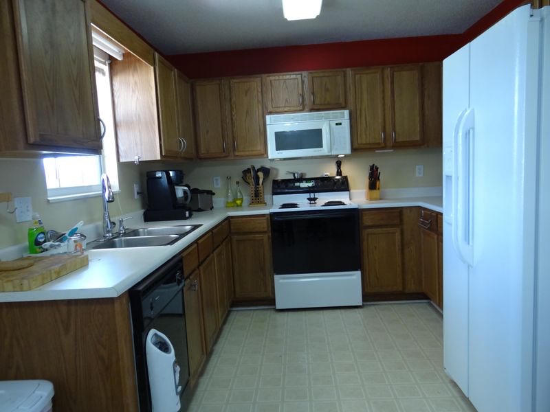 2242 Mentor Rd, Louisville, TN 37777