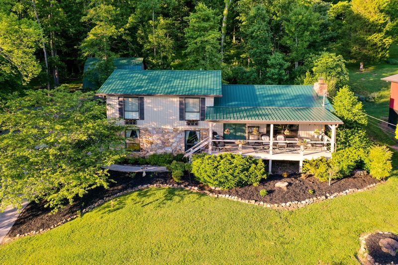 2244 Jones Bend Rd, Louisville, TN 37777