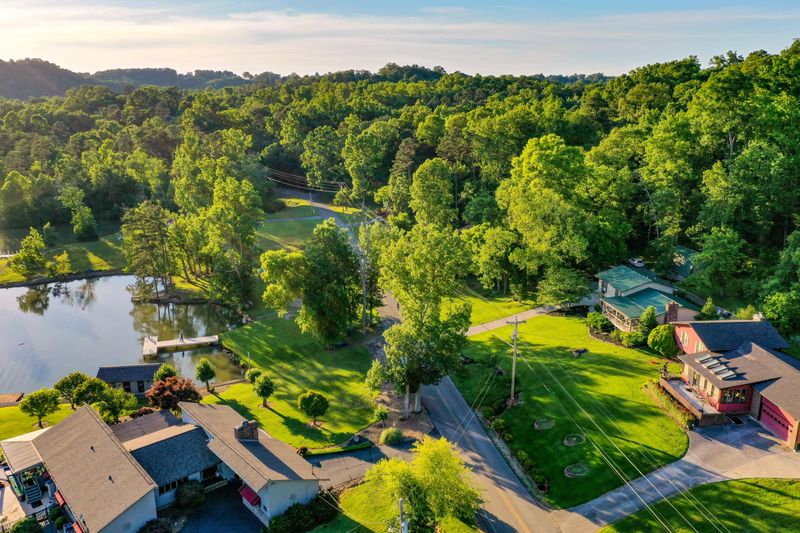 2244 Jones Bend Rd, Louisville, TN 37777
