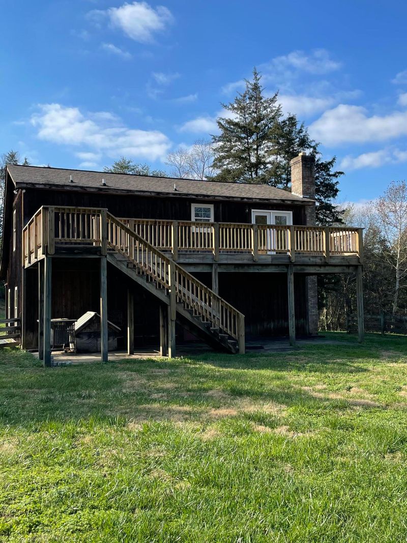 2244 W Fork Rd, Loudon, TN 37774