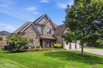 2247 Muddy Creek Ln, Knoxville, TN 37932