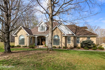 225 Alpine Dr, Clinton, TN 37716