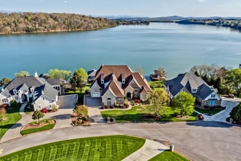 225 Big Water Dr, Vonore, TN 37885