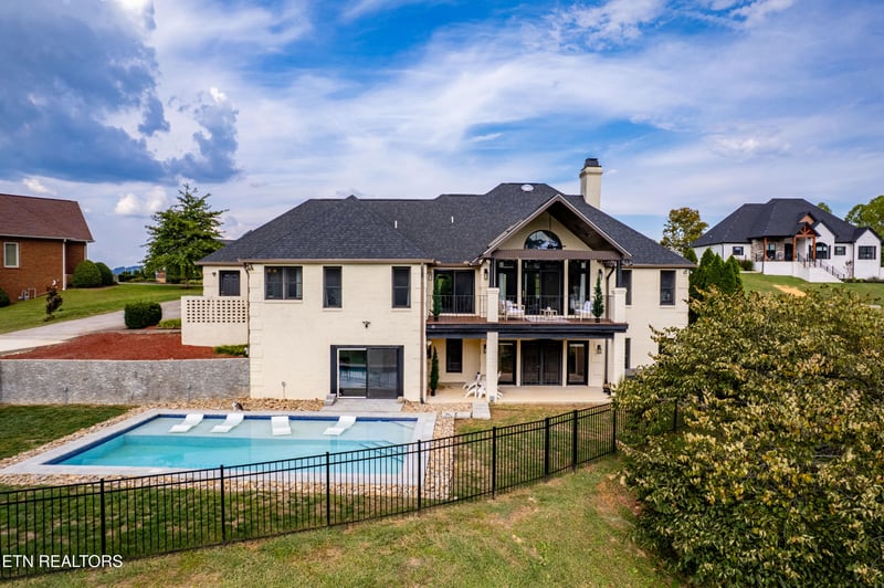 225 Bobwhite Tr, Sevierville, TN 37876