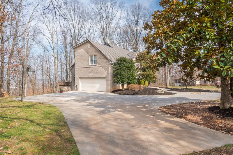 225 Briarcliff Rd, Sweetwater, TN 37874
