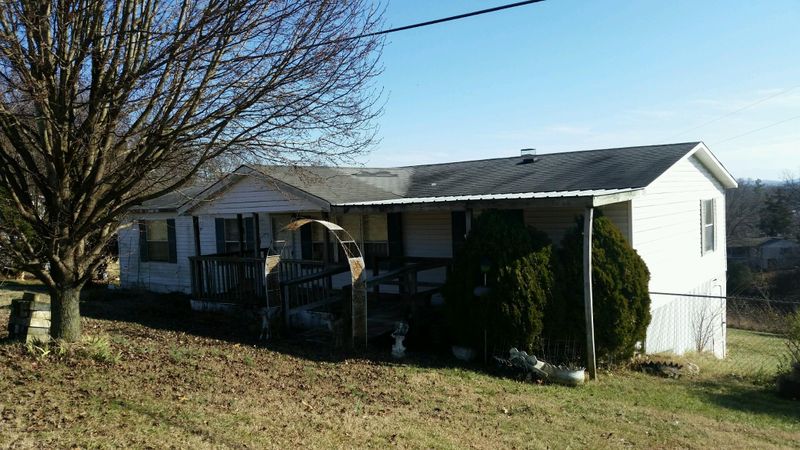 225 Brisco Rd, Blaine, TN 37709