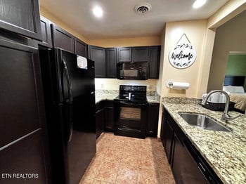 225 Collier Dr #1119, Sevierville, TN 37862
